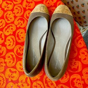 Donald J Pliner Julie Nubuck Demi-Wedge Tan 10 M